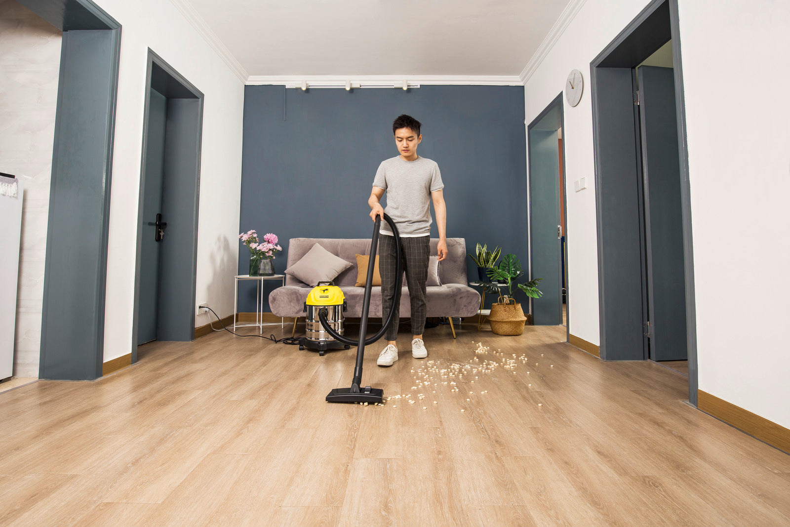 Karcher WD 1s Classic Wet & Dry Vacuum – Compact Steel Body KARCHER