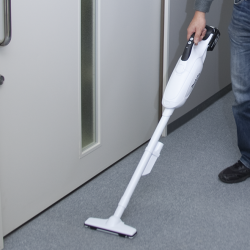 MAKITA DCL182FRFW 18V Cordless Cleaner | Lightweight & Powerful Suction