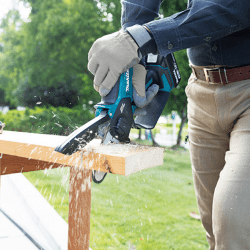 Makita DUC101Z 18V Pruning Saw – Compact 100mm Cutting Power