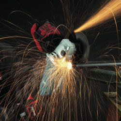 Makita GA5010 Angle Grinder 125mm – 1,010W Heavy-Duty Grinder