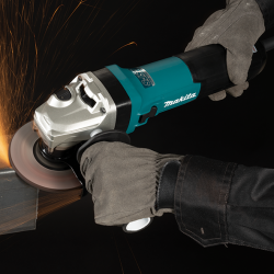 Makita GA5091X02 125mm Angle Grinder 1900W | Anti-Restart