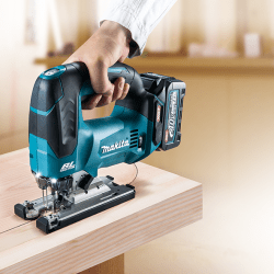 Makita JY002GZ 40V Cordless Jig Saw | Precision & Powerful Cutting
