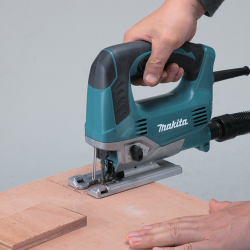 Makita JV0600K Jig Saw | Heavy-Duty Precision Orbital Cutter MAKITA