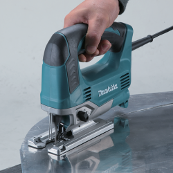 Makita JV0600K Jig Saw | Heavy-Duty Precision Orbital Cutter MAKITA