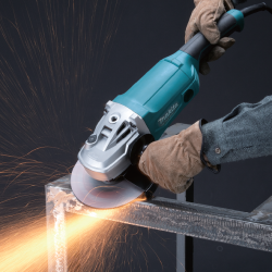 Makita M9000B 180mm Angle Grinder – Heavy Duty Cutting Power MAKITA