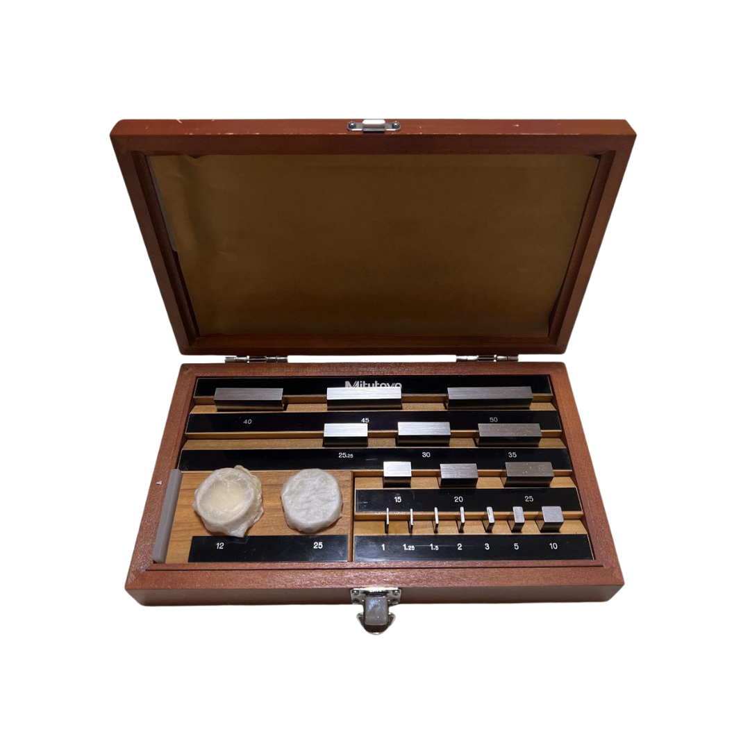 MITUTOYO 516-113-10 16 Blocks, Grade 2 Gauge Block Set MITUTOYO