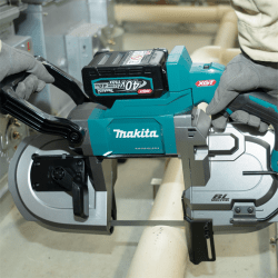 Makita PB002GM201 / PB002GZ 40V Cordless Portable Band Saw
