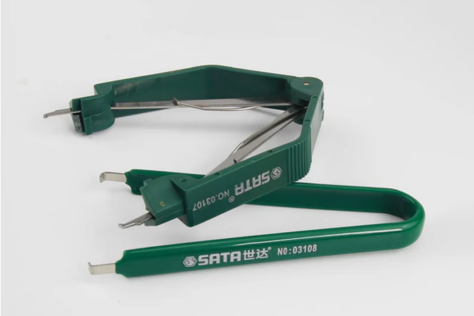SATA 03107/03108 chip extractor pullers for PLCC (20-84 pin) & IC (8-24 pin) components. Spring-assisted, one-hand operation, safe removal.