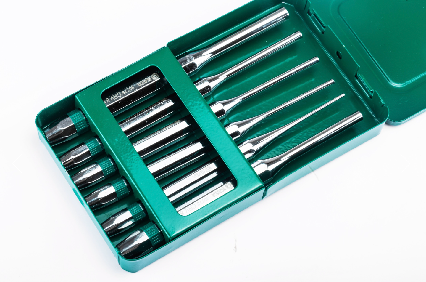 Shop the SATA 09162 6-Piece Pin Punch Set: Cr-V steel, chrome plating, sizes 2-8mm, 150mm length. Durable, rust-resistant, SATA lifetime warranty included.