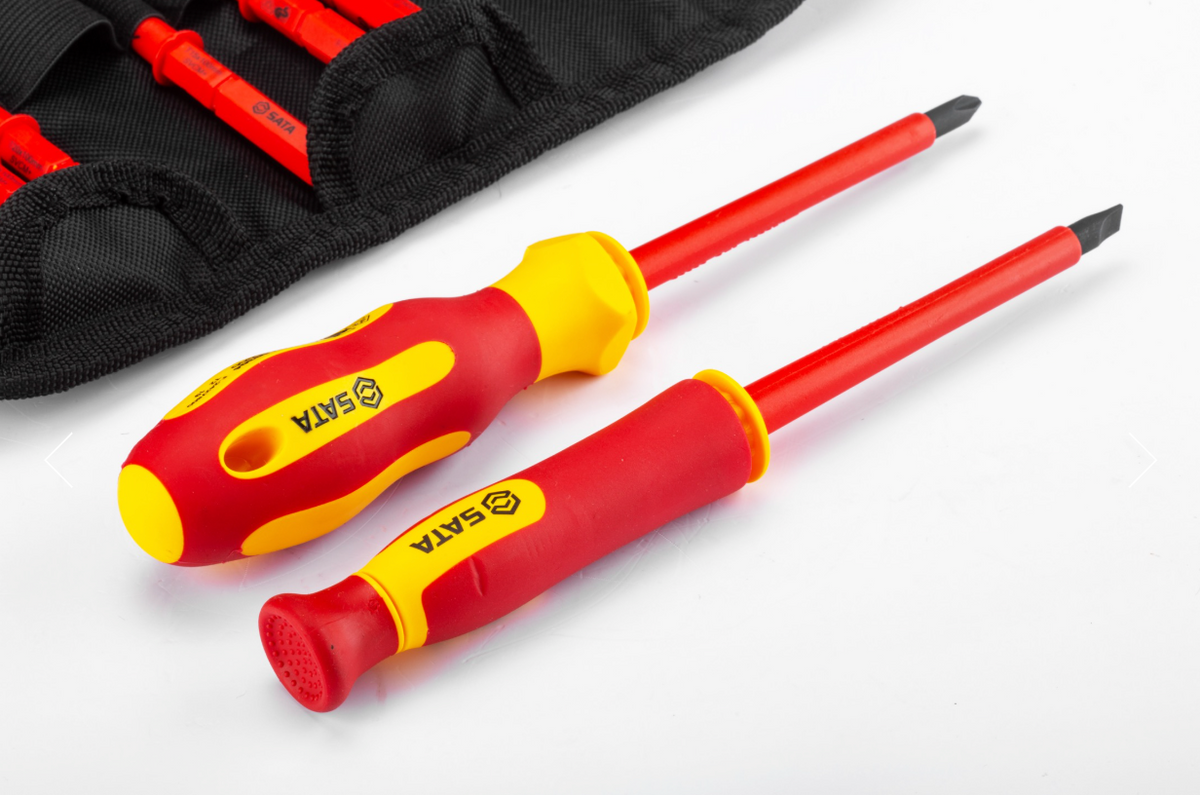 Shop the SATA 09304 10-Piece VDE Interchangeable Screwdriver Set: slotted, Phillips & Torx bits, 1000V rated, SVCM+ steel, tested to 10000V insulation.