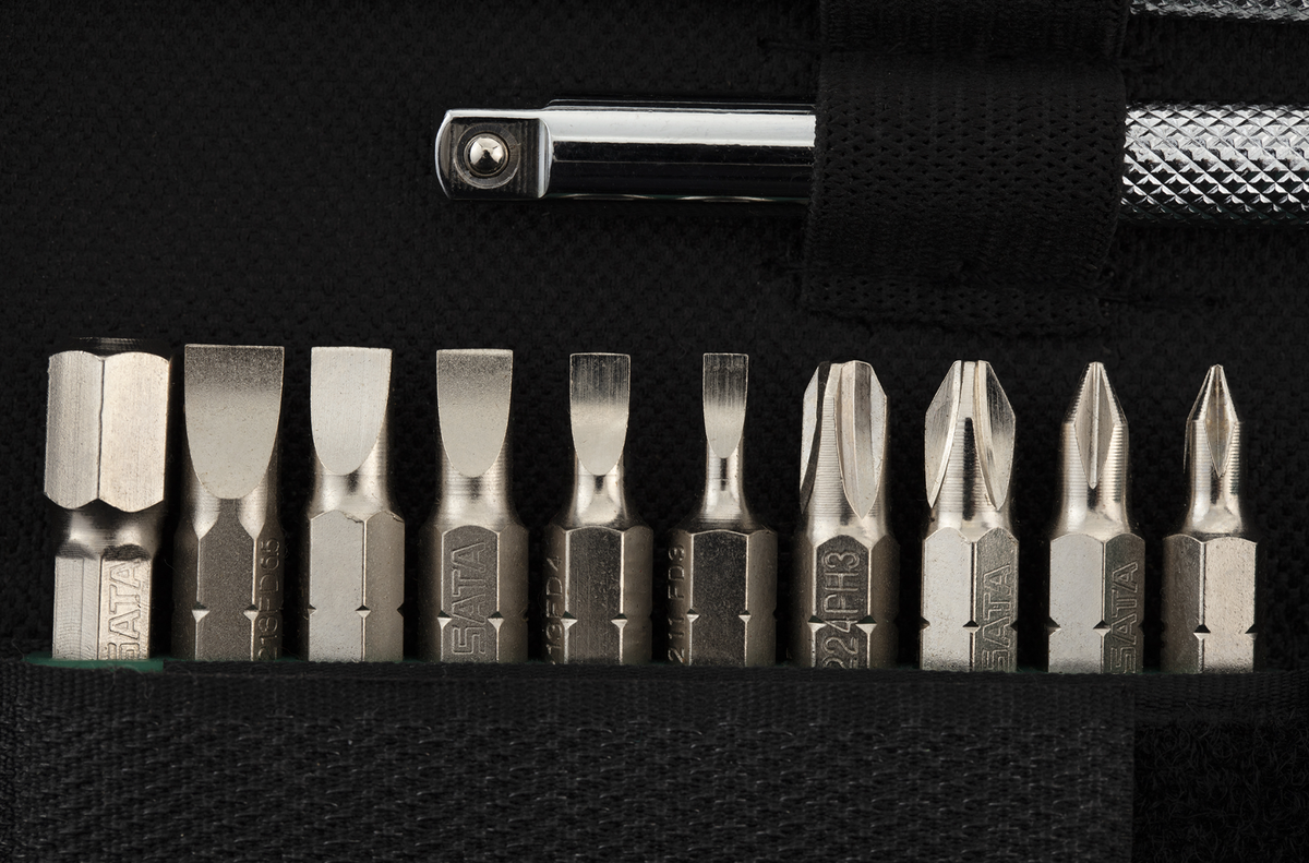 Shop the SATA 09343 26-Piece Standard Handle Ratcheting Screwdriver Set: S2 bits, 3 socket extensions, flex extension. Nylon bag, S2 alloy steel.