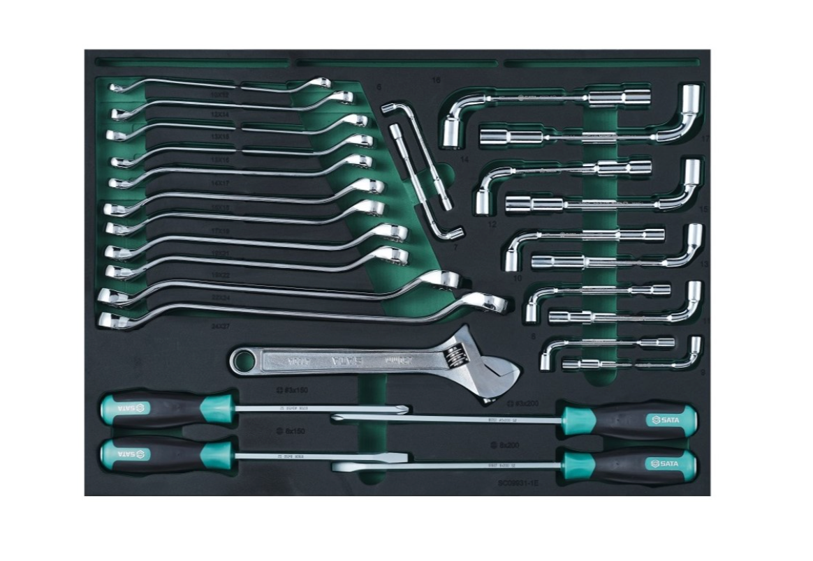Equip your workshop with the SATA 09931 368-piece master tool set. Includes a 7-drawer trolley and professional repair tools for daily maintenance.