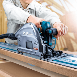 Makita SP001GZ02 40V Cordless Plunge Cut Saw 165mm