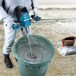 MAKITA UT001GZ 40V Cordless Mixer – High Torque & Durable Design