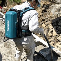 Makita VR003CZ Cordless Concrete Vibrator (D.C.) – Compact & Powerful